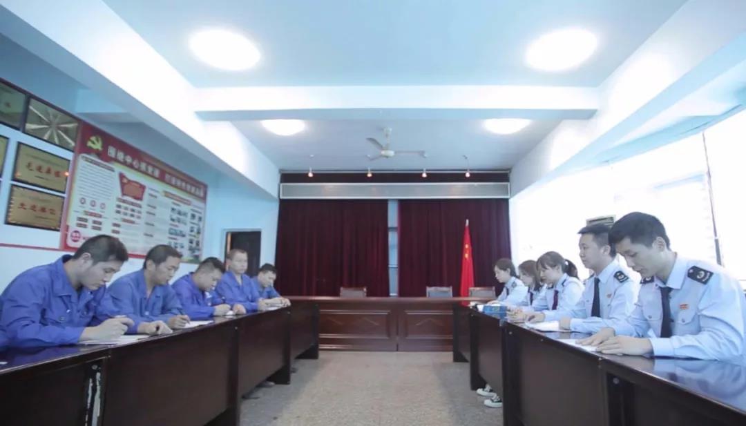 減稅降費(fèi)為“中國制造”轉(zhuǎn)型升級賦能 減稅降費(fèi)為“中國制造”轉(zhuǎn)型升級賦能